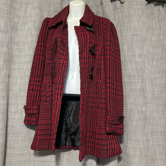 ❗️SOLD❗️Women’s Cute Red and Black Checkered NWOT Pea Coat Winter Coat Fall Coat - Picture 8 of 15